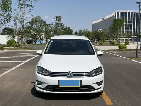 2016 Volkswagen Golf Sportsvan 1.6L 110HP L4 6AT,autocango,china used car exporter,china ev exporter,chinese used car exporter,chinese used ev exporter