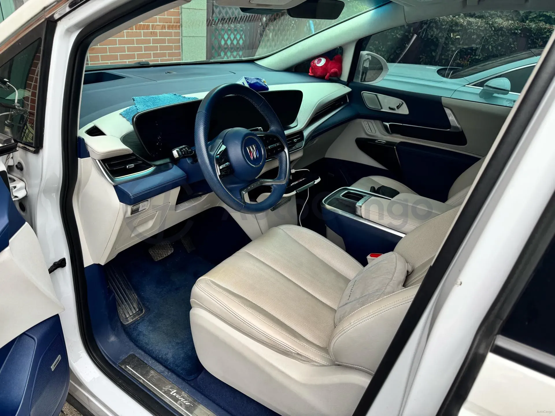 2023 Buick Century 2.0T 237HP L4 9AT,autocango,china used car exporter,china ev exporter,chinese used car exporter,chinese used ev exporter