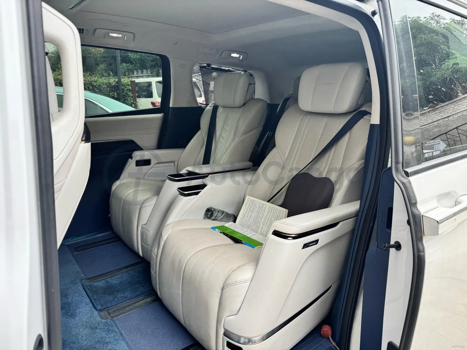 2023 Buick Century 2.0T 237HP L4 9AT,autocango,china used car exporter,china ev exporter,chinese used car exporter,chinese used ev exporter