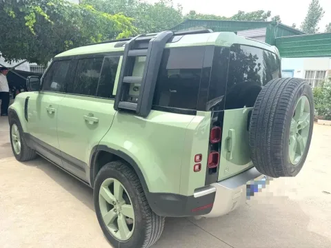 2023 Land Rover Defender 3.0T 400HP L6 8AT