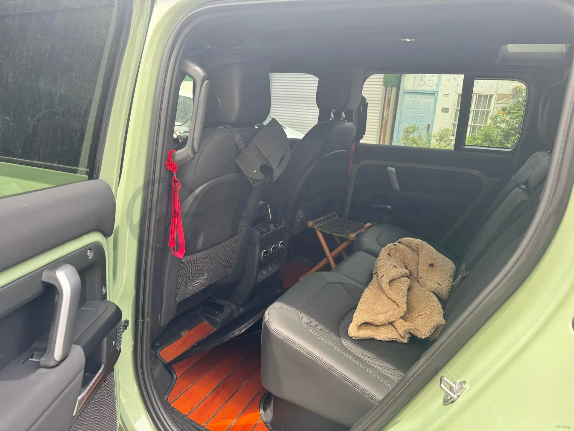 2023 Land Rover Defender 3.0T 400HP L6 8AT,autocango,china used car exporter,china ev exporter,chinese used car exporter,chinese used ev exporter