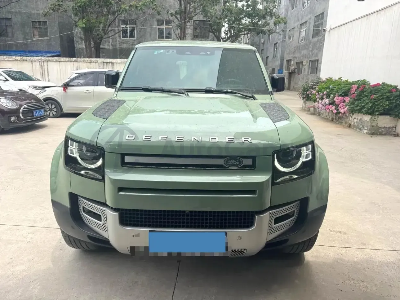 2023 Land Rover Defender 3.0T 400HP L6 8AT,autocango,china used car exporter,china ev exporter,chinese used car exporter,chinese used ev exporter
