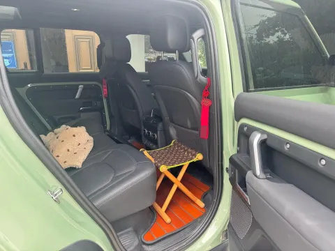 2023 Land Rover Defender 3.0T 400HP L6 8AT