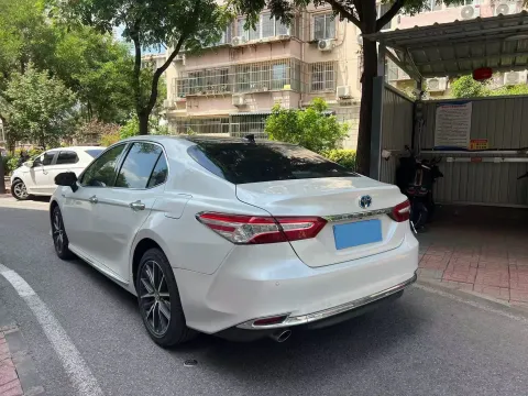 2023 Toyota Camry 2.5L 178HP L4 E-CVT Hybrid,autocango,china used car exporter,china ev exporter,chinese used car exporter,chinese used ev exporter