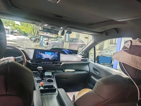 2021 Toyota Sienna 2.5L 192HP L4 E-CVT Hybrid,autocango,china used car exporter,china ev exporter,chinese used car exporter,chinese used ev exporter