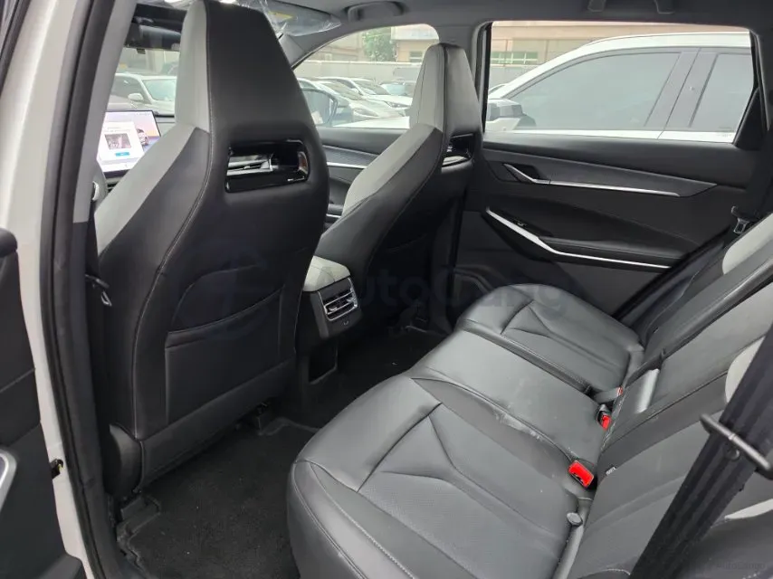 2026 ChangAn CS75 Plus 1.5T 192HP L4 8AT,autocango,china used car exporter,china ev exporter,chinese used car exporter,chinese used ev exporter