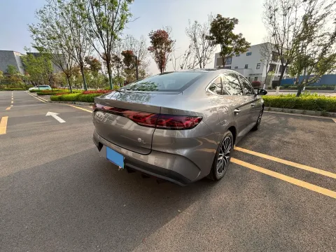 2024 BYD QinL 1.5L 101HP L4 E-CVT PHEV 15.87KWH