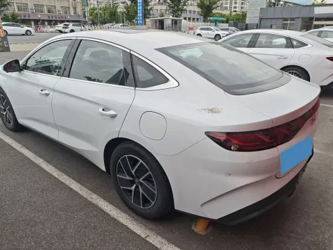 2024 BYD QinL 1.5L 101HP L4 E-CVT PHEV 15.87KWH