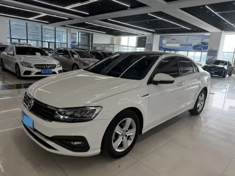 2019 Volkswagen T-Cross 1.4T 150HP L4 7DCT,autocango,china used car exporter,china ev exporter,chinese used car exporter,chinese used ev exporter