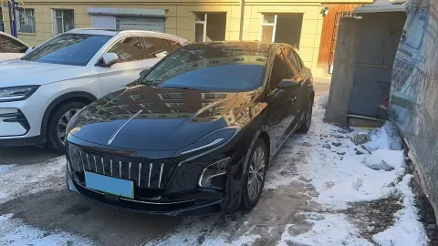 2023 HONGQI E-QM5,autocango,china used car exporter,china ev exporter,chinese used car exporter,chinese used ev exporter