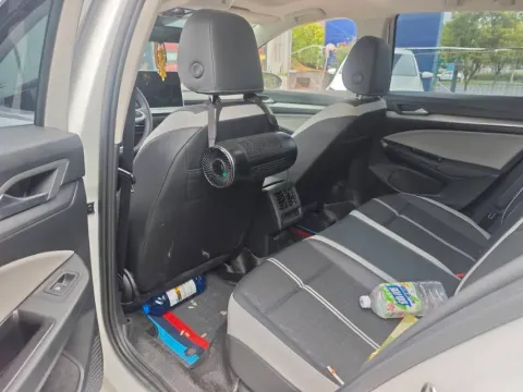 2025 Volkswagen Golf 1.5T 160HP L4 7DCT