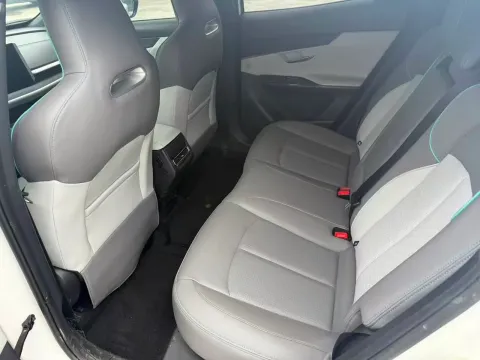 2023 ChangAn UNI-T 1.5T 188HP L4 7DCT,autocango,china used car exporter,china ev exporter,chinese used car exporter,chinese used ev exporter