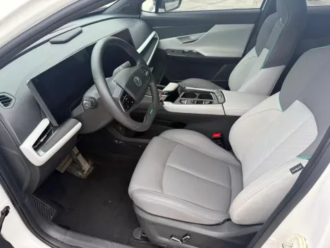 2023 ChangAn UNI-T 1.5T 188HP L4 7DCT,autocango,china used car exporter,china ev exporter,chinese used car exporter,chinese used ev exporter