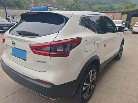 2021 Nissan Qashqai 2.0L 151HP L4 CVT,autocango,china used car exporter,china ev exporter,chinese used car exporter,chinese used ev exporter