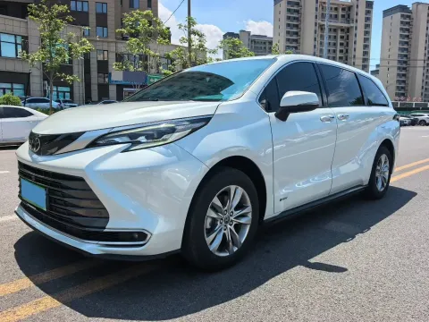 2024 TOYOTA SIENNA,autocango,china used car exporter,china ev exporter,chinese used car exporter,chinese used ev exporter