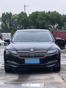 2023 Skoda Superb 1.4T 150HP L4 7DCT,autocango,china used car exporter,china ev exporter,chinese used car exporter,chinese used ev exporter
