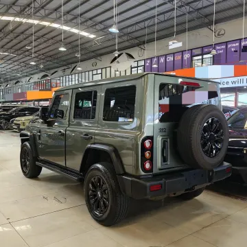 2024 212 212 T01 2.0T 252HP L4 8AT