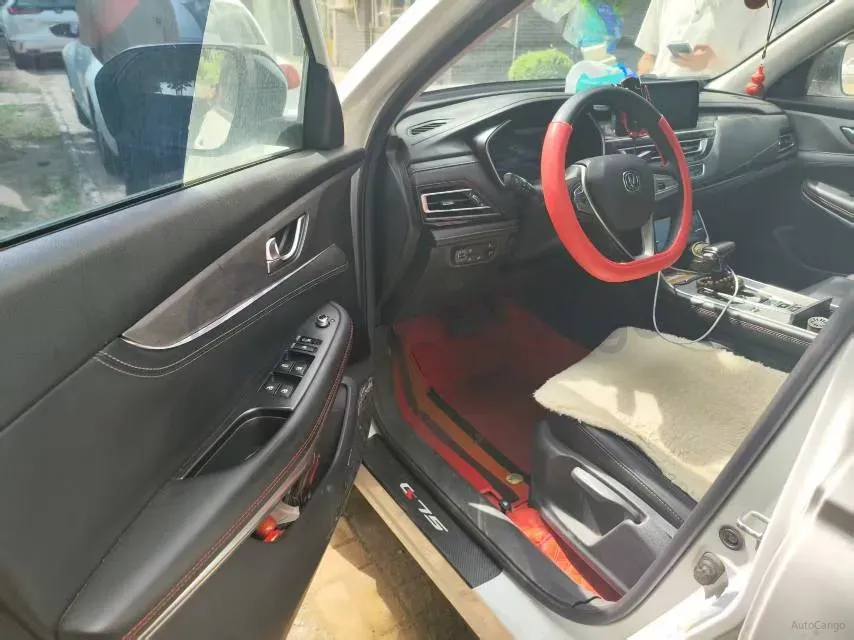 2022 ChangAn CS75 1.5T 180HP L4 7DCT,autocango,china used car exporter,china ev exporter,chinese used car exporter,chinese used ev exporter