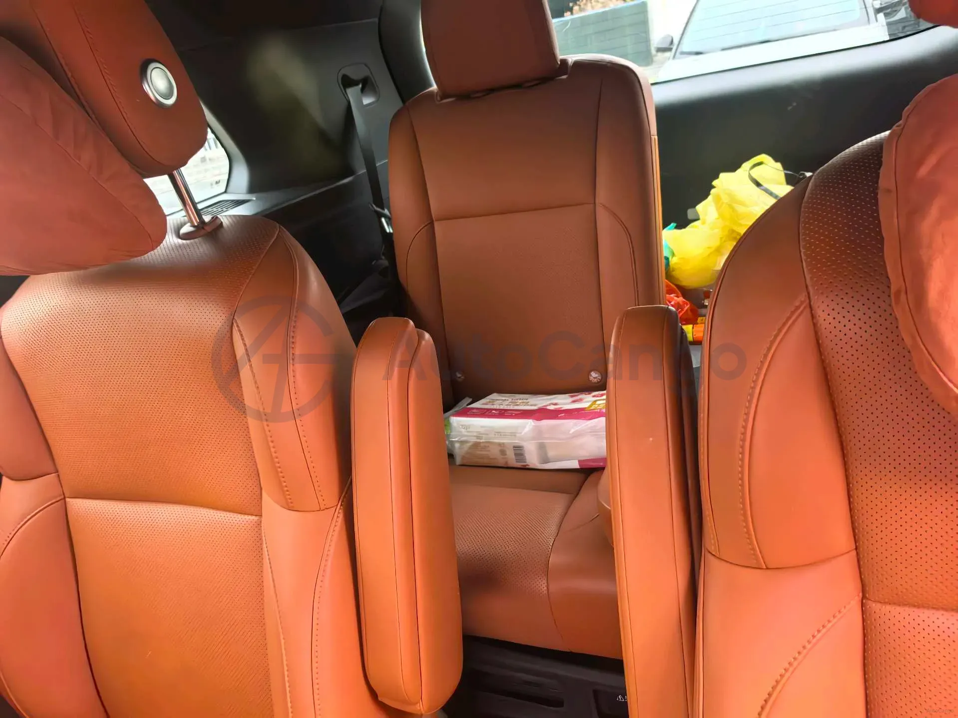 2023 Li L8 Range Extended 154HP REEV 40.9KWH,autocango,china used car exporter,china ev exporter,chinese used car exporter,chinese used ev exporter