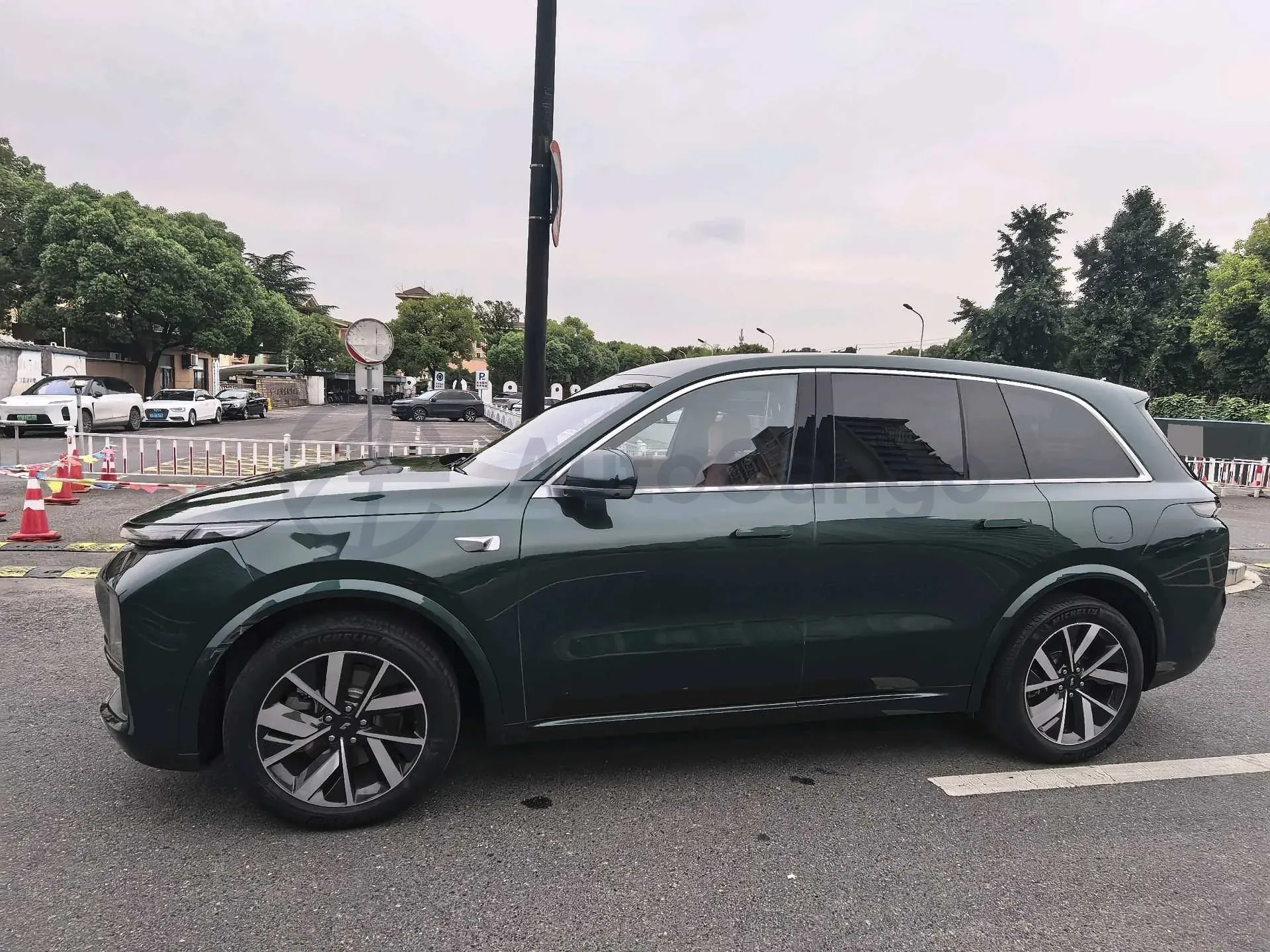 2023 Li L8 Range Extended 154HP REEV 40.9KWH,autocango,china used car exporter,china ev exporter,chinese used car exporter,chinese used ev exporter