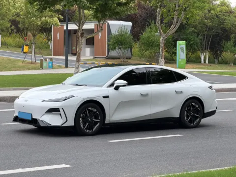 2024 GEELY GALAXY E8,autocango,china used car exporter,china ev exporter,chinese used car exporter,chinese used ev exporter