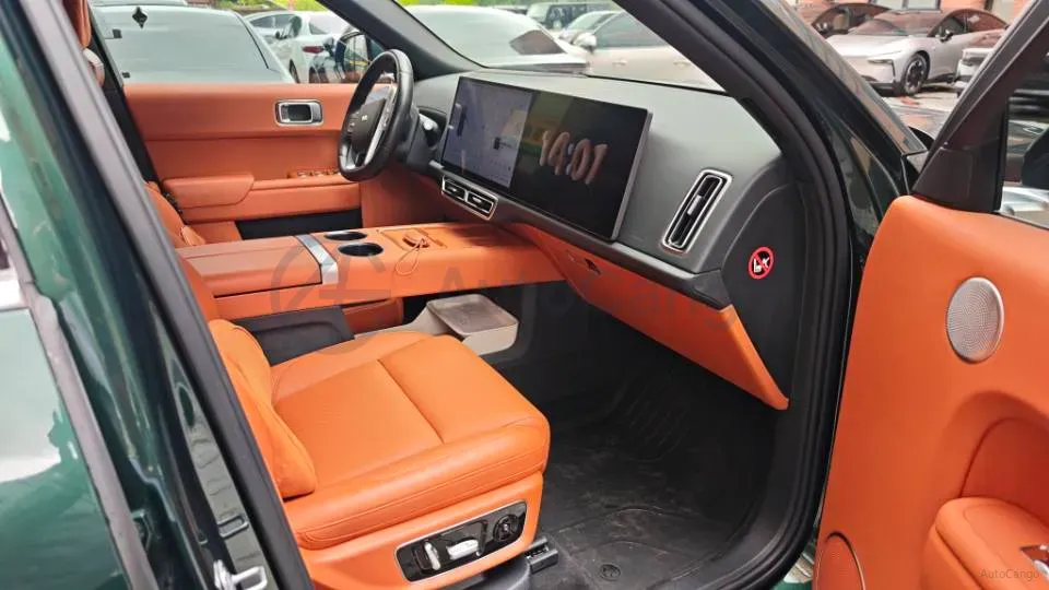 2023 Li L8 Range Extended 154HP REEV 40.9KWH,autocango,china used car exporter,china ev exporter,chinese used car exporter,chinese used ev exporter