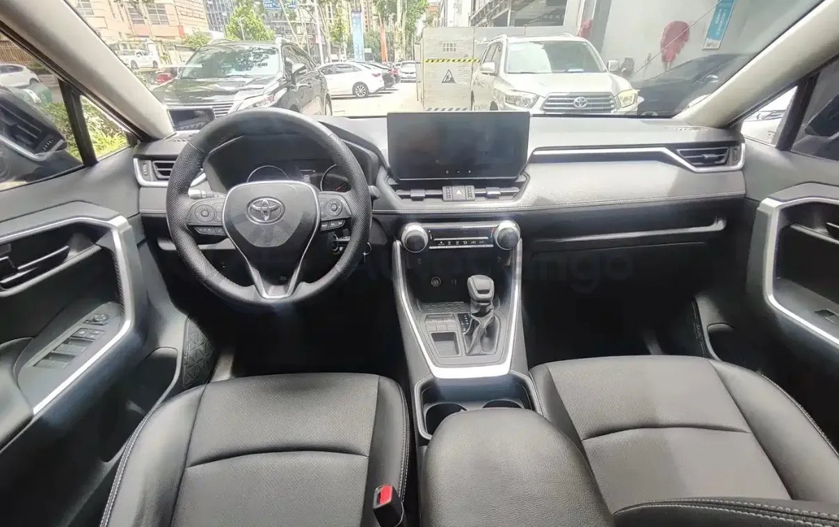 2024 Toyota RAV4 2.0L 171HP L4 CVT,autocango,china used car exporter,china ev exporter,chinese used car exporter,chinese used ev exporter