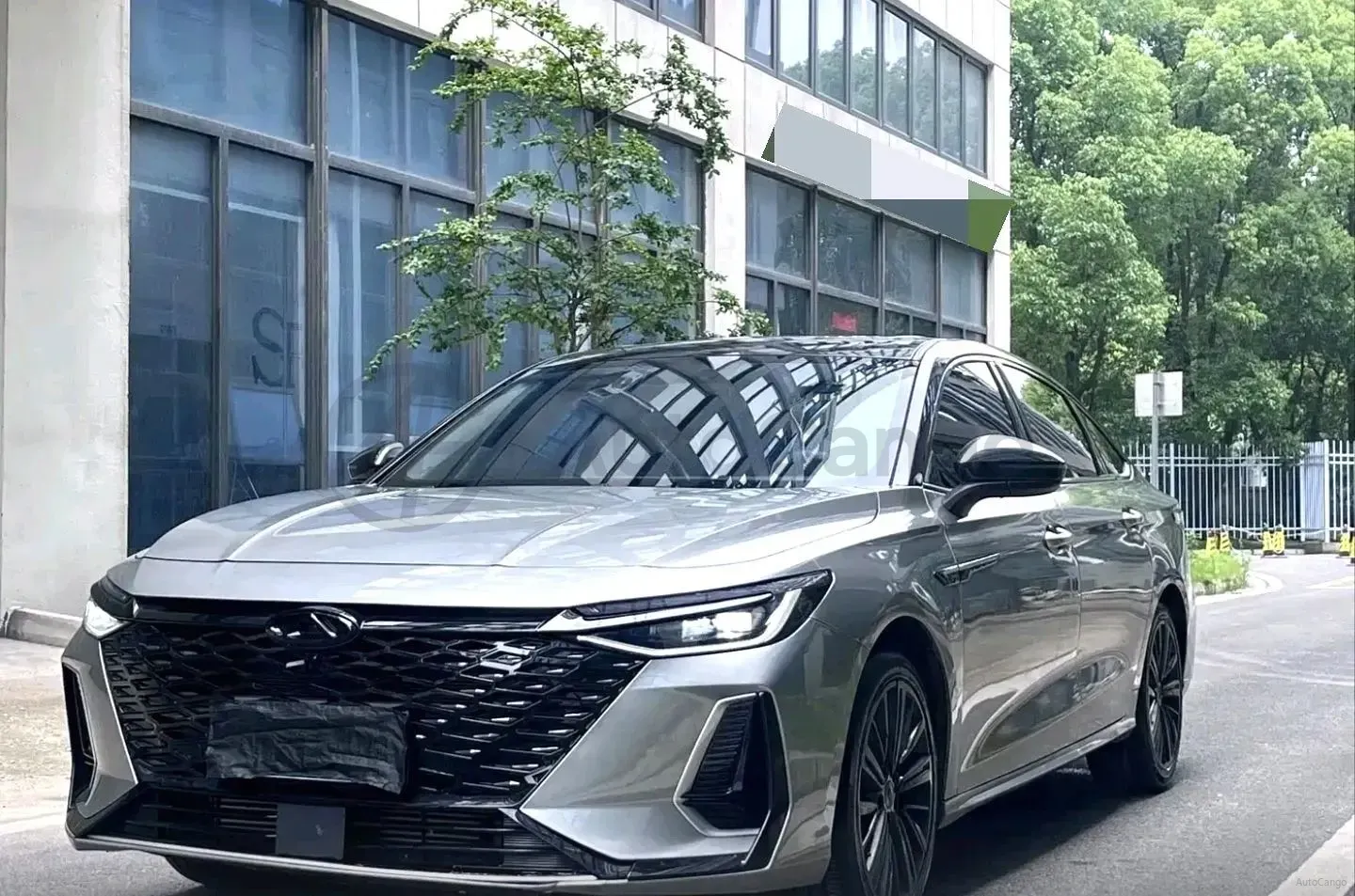 2022 Chery Arrizo 8 1.6T 197HP L4 7DCT,autocango,china used car exporter,china ev exporter,chinese used car exporter,chinese used ev exporter