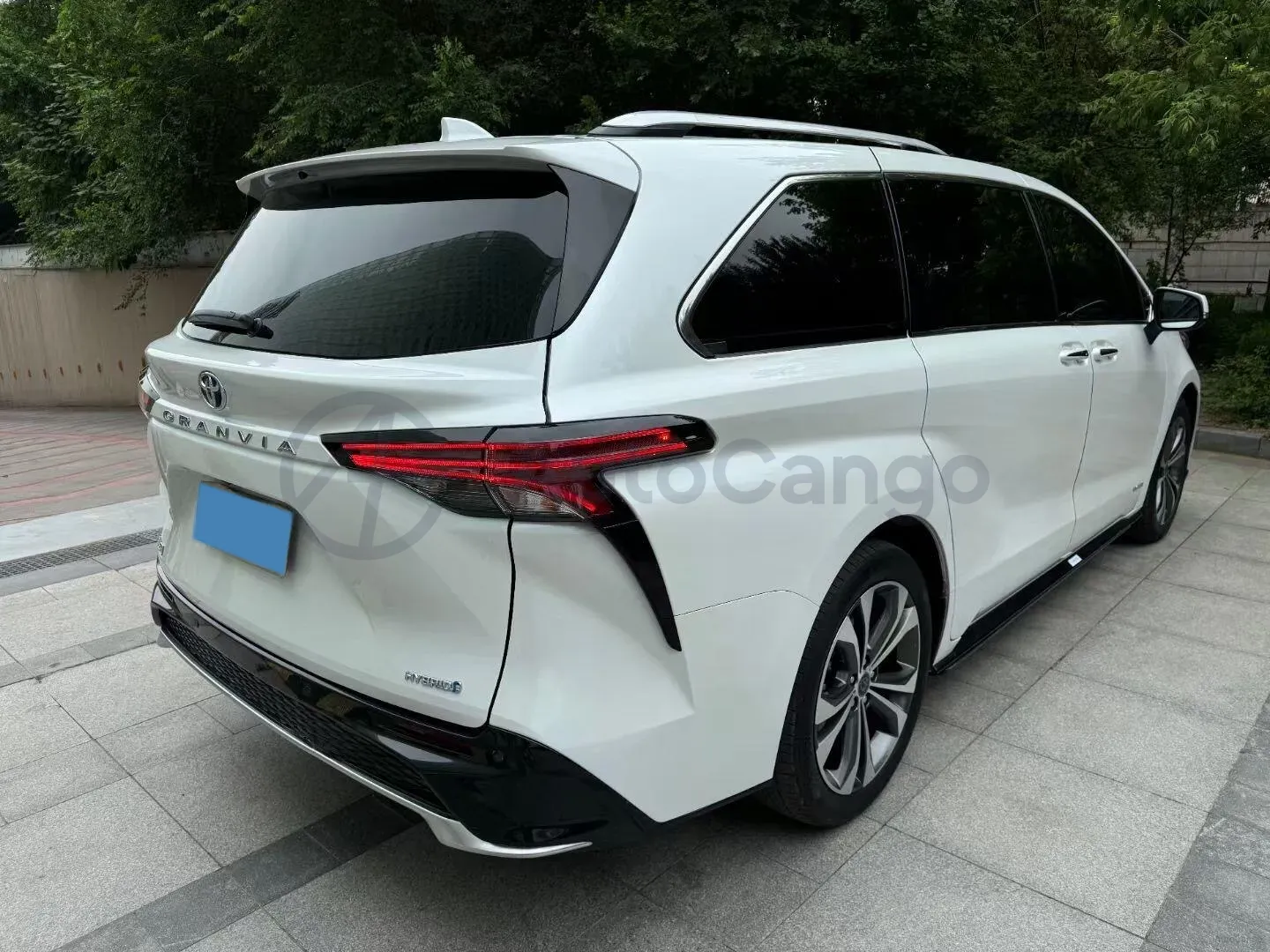 2023 Toyota Granvia 2.5L 189HP L4 E-CVT Hybrid,autocango,china used car exporter,china ev exporter,chinese used car exporter,chinese used ev exporter