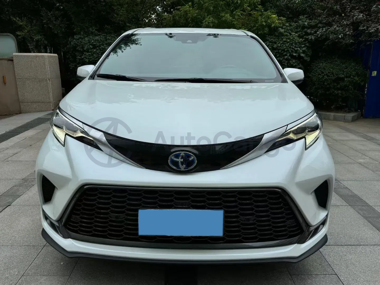 2023 Toyota Granvia 2.5L 189HP L4 E-CVT Hybrid,autocango,china used car exporter,china ev exporter,chinese used car exporter,chinese used ev exporter