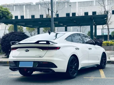 2021 Hyundai La Festa 1.6T 204HP L4 7DCT