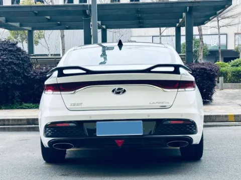 2021 Hyundai La Festa 1.6T 204HP L4 7DCT