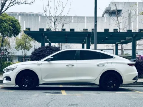 2021 Hyundai La Festa 1.6T 204HP L4 7DCT