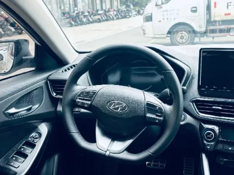2021 Hyundai La Festa 1.6T 204HP L4 7DCT