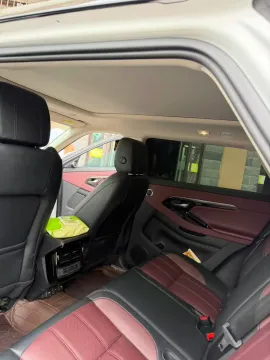 2023 Land Rover Range Rover Evoque 2.0T 249HP L4 9AT