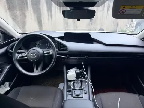2021 Mazda 3 Axela 1.5L 117HP L4 6AT