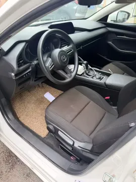 2021 Mazda 3 Axela 1.5L 117HP L4 6AT