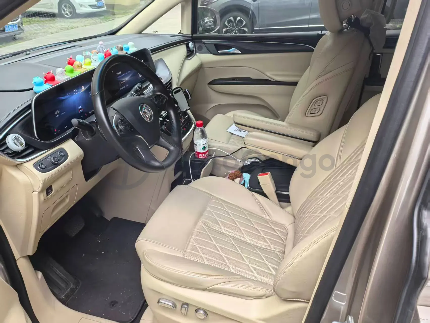 2023 Buick GL8 2.0T 237HP L4 9AT,autocango,china used car exporter,china ev exporter,chinese used car exporter,chinese used ev exporter