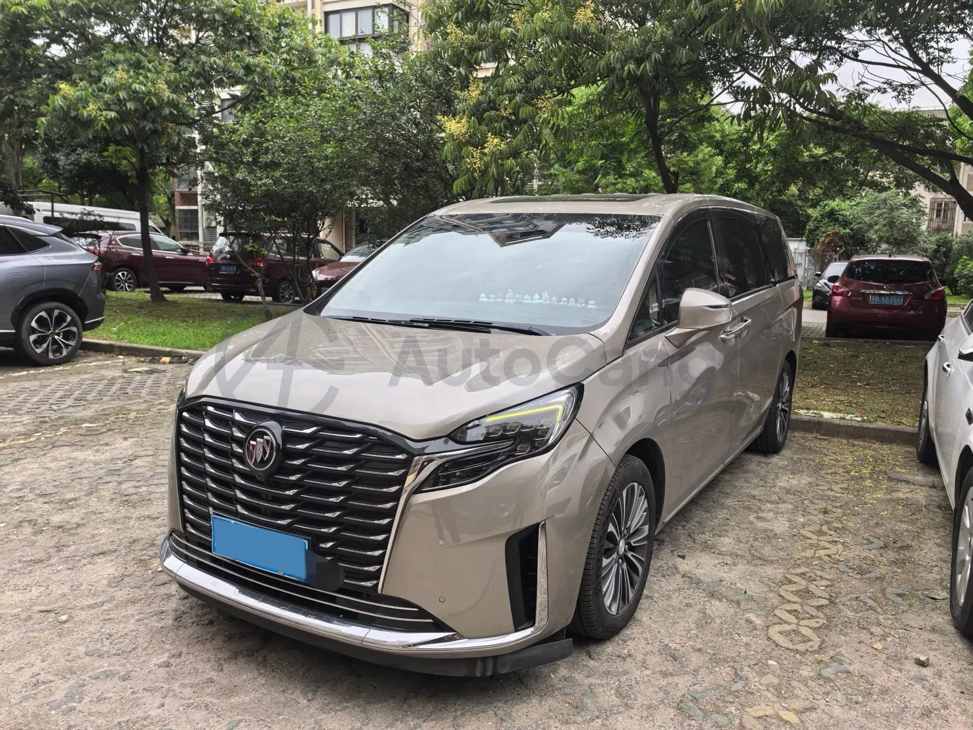 2023 Buick GL8 2.0T 237HP L4 9AT,autocango,china used car exporter,china ev exporter,chinese used car exporter,chinese used ev exporter