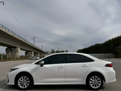 2021 Toyota Corolla 1.2T 116HP L4 CVT