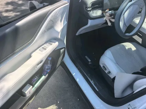 2025 Xpeng G6 BEV 68.5KWH,autocango,china used car exporter,china ev exporter,chinese used car exporter,chinese used ev exporter