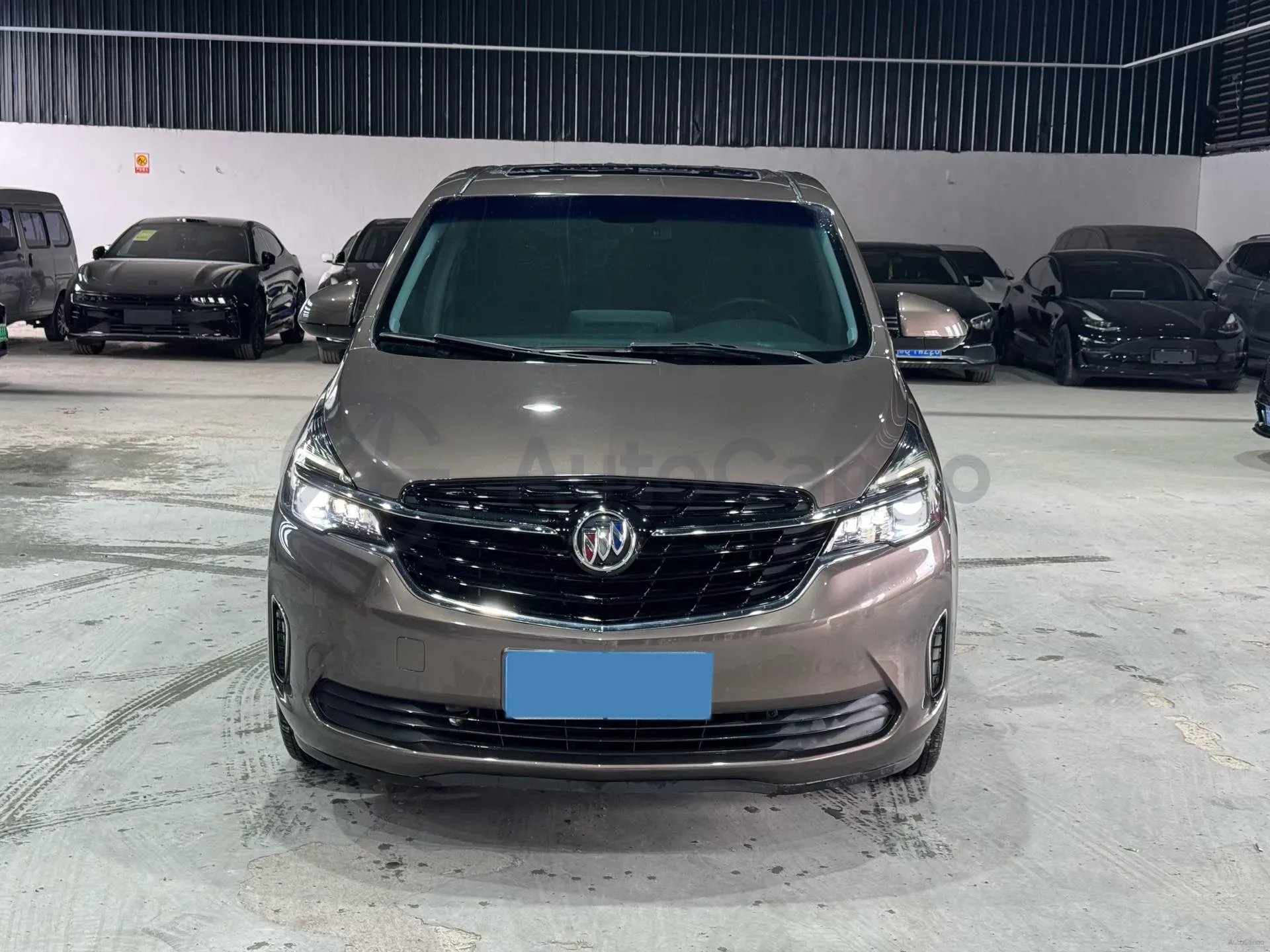 2022 Buick GL8 2.0T 237HP L4 9AT,autocango,china used car exporter,china ev exporter,chinese used car exporter,chinese used ev exporter