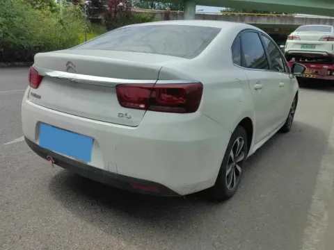 2018 Citroen C4 C-Quatre 1.6L 117HP L4 6AT