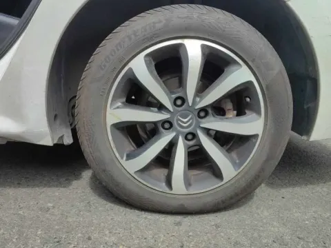 2018 Citroen C4 C-Quatre 1.6L 117HP L4 6AT