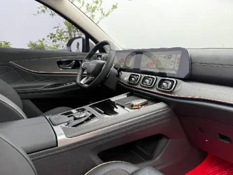 2023 Chery Tiggo 9 2.0T 261HP L4 8AT