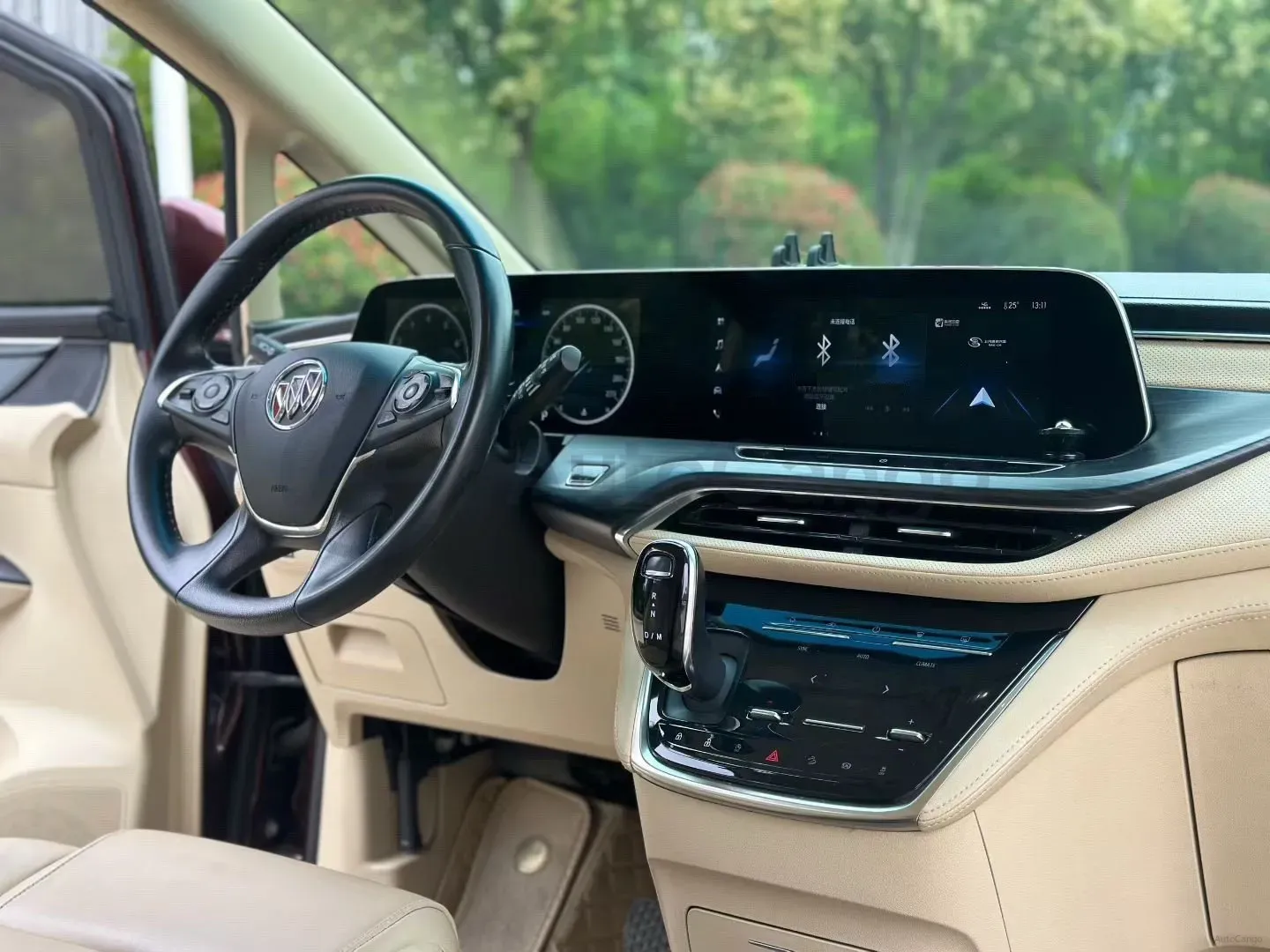 2022 Buick GL8 2.0T 237HP L4 9AT,autocango,china used car exporter,china ev exporter,chinese used car exporter,chinese used ev exporter