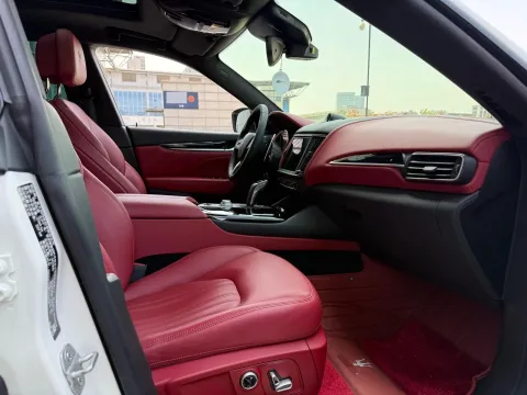 2021 Maserati Levante 3.0T 350HP V6 8AT,autocango,china used car exporter,china ev exporter,chinese used car exporter,chinese used ev exporter