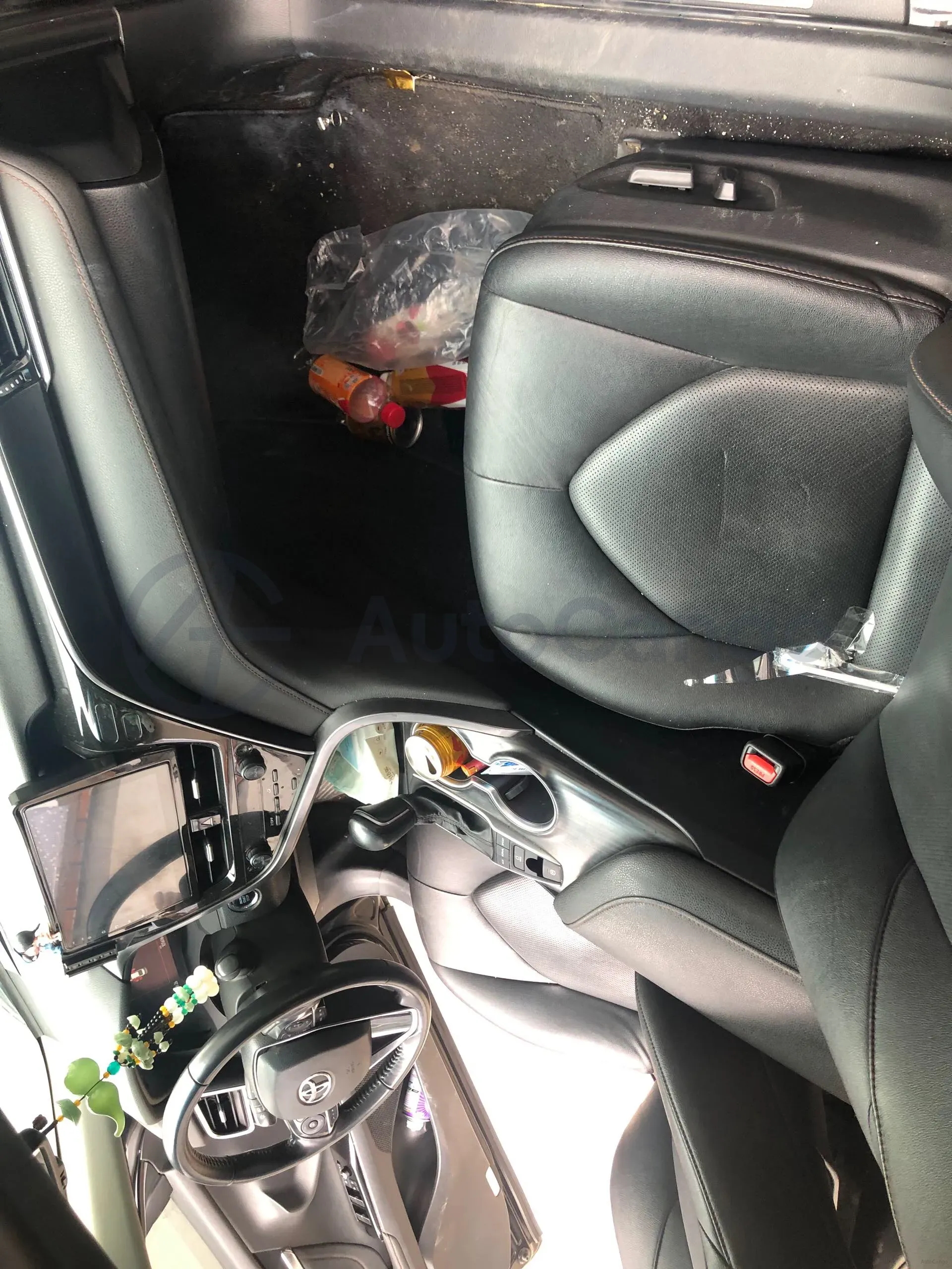 2021 Toyota Camry 2.5L 209HP L4 8AT,autocango,china used car exporter,china ev exporter,chinese used car exporter,chinese used ev exporter