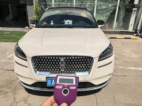 2021 Lincoln Corsair 2.0T 245HP L4 8AT,autocango,china used car exporter,china ev exporter,chinese used car exporter,chinese used ev exporter