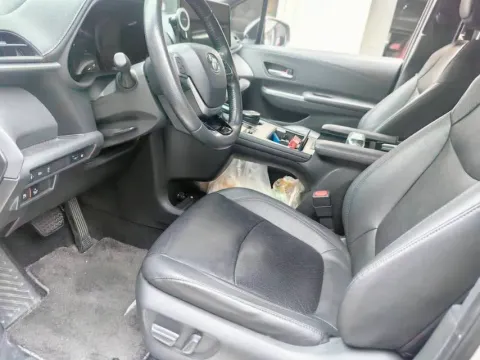 2021 Toyota Sienna 2.5L 192HP L4 E-CVT Hybrid